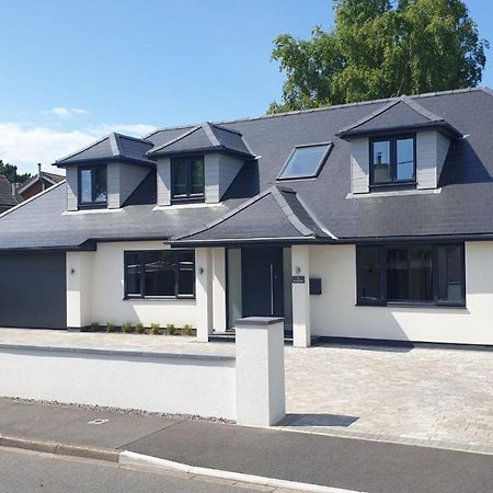Large Modern Self Contained Apartment In Lymington Εξωτερικό φωτογραφία