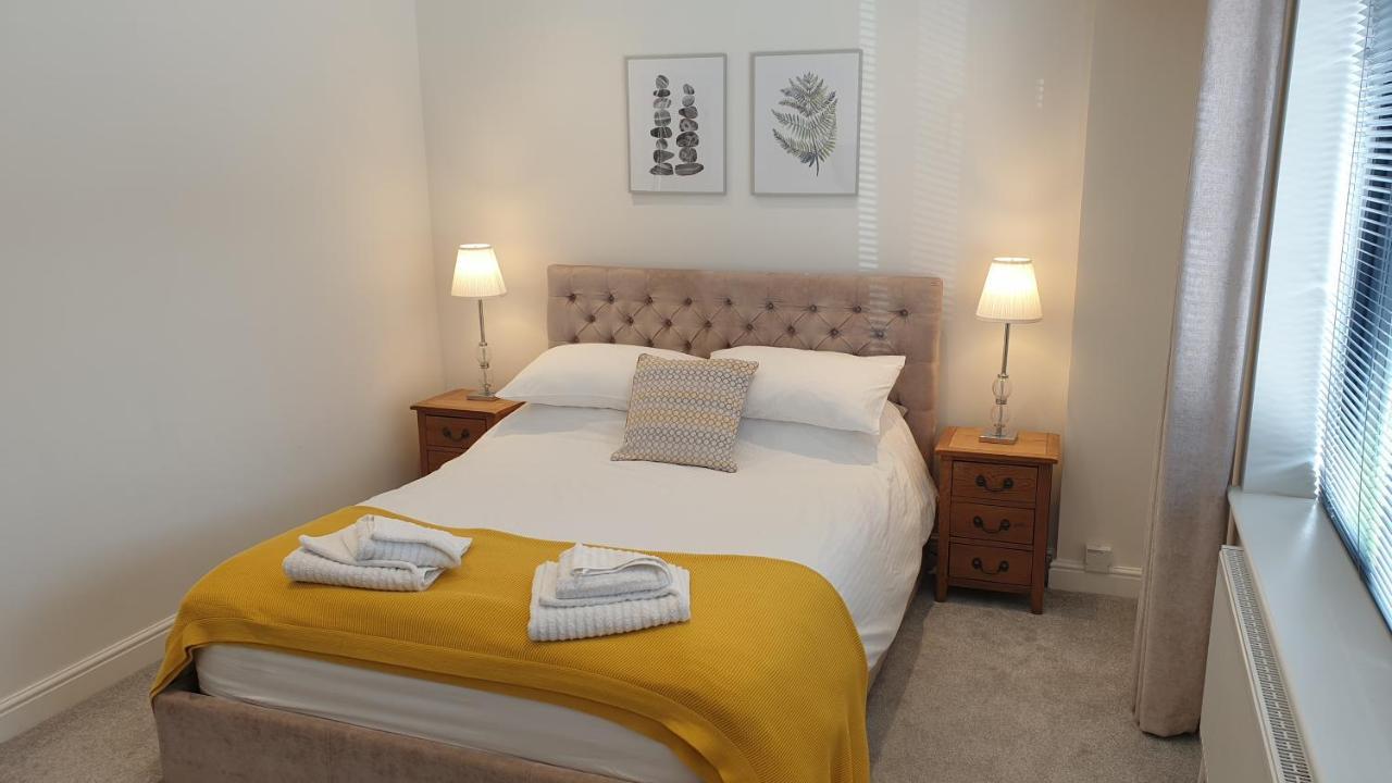 Large Modern Self Contained Apartment In Lymington Εξωτερικό φωτογραφία
